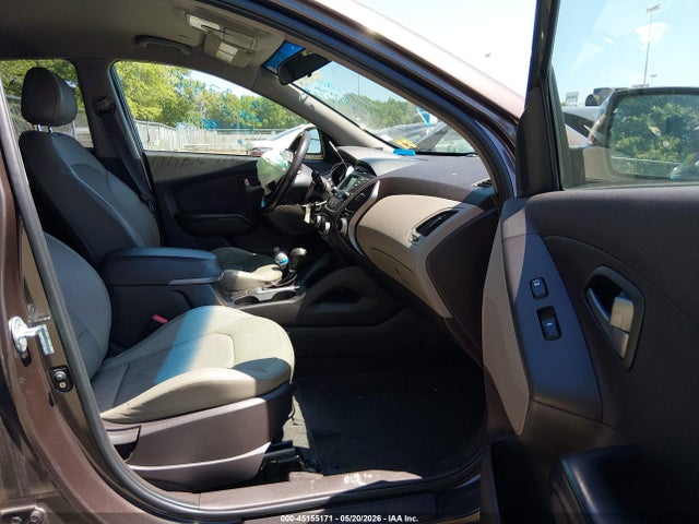 2014 Hyundai Tucson Se მანქანა იყიდება აუქციონზე, vin: KM8JUCAG1EU844890, აუქციონის ნომერი: 45155171