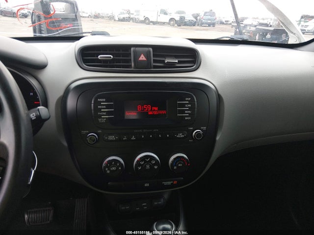 Продаж на аукціоні авто 2015 Kia Soul, vin: KNDJN2A20F7231885, номер лоту: 45155186