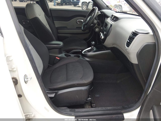 Продаж на аукціоні авто 2015 Kia Soul, vin: KNDJN2A20F7231885, номер лоту: 45155186