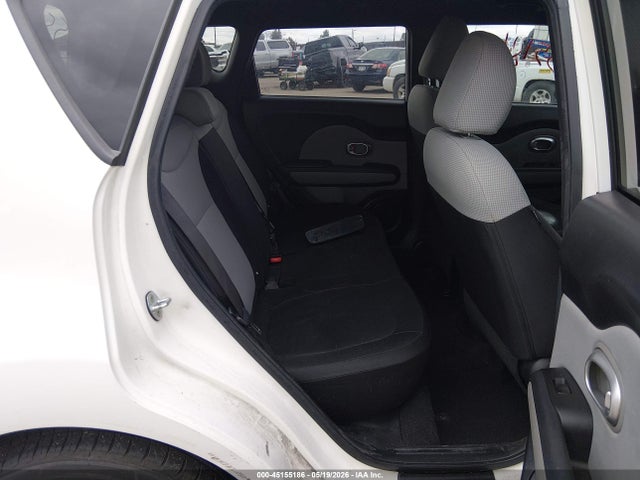 Продаж на аукціоні авто 2015 Kia Soul, vin: KNDJN2A20F7231885, номер лоту: 45155186