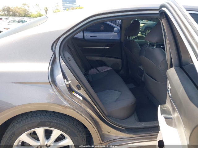 4T1B11HK2JU511233 Toyota CAMRY LE