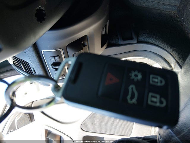 Продаж на аукціоні авто 2015 Volvo Xc60 T5 Platinum, vin: YV440MDM3F2757197, номер лоту: 45155244