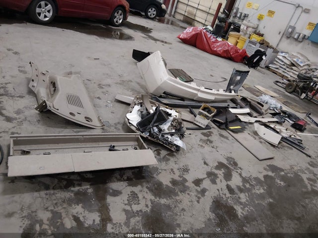 1GNSKCKC6FR180981 Chevrolet Tahoe Ltz