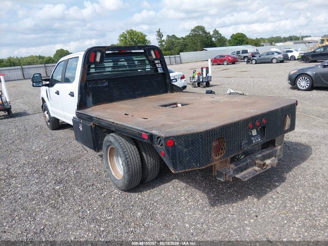 45155387 :رقم المزاد ، 1FD8W3G62HEB62641 vin ، 2017 Ford F-350 Chassis Xl مزاد بيع