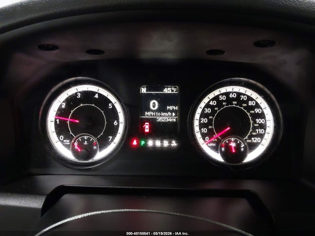 45155541 :رقم المزاد ، 3C6JR7DG9HG704724 vin ، 2017 Ram 1500 Tradesman  4x4 8' Box مزاد بيع