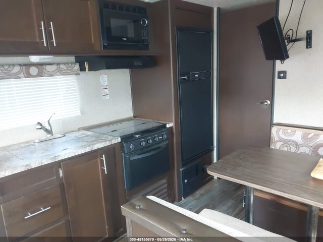 4X4TCKA23GK030196 Forest River Grey Wolf Travel Trailer