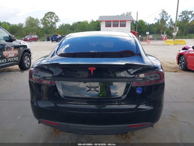 2015 Tesla Model S 70d/85d/p85d მანქანა იყიდება აუქციონზე, vin: 5YJSA1S29FF089913, აუქციონის ნომერი: 45155684