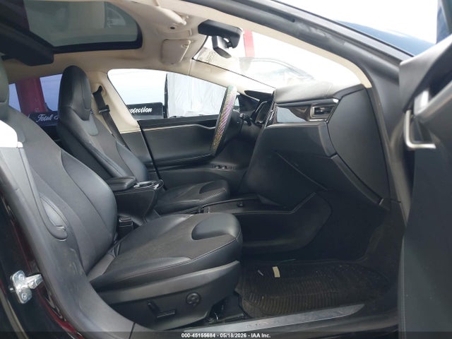 2015 Tesla Model S 70d/85d/p85d მანქანა იყიდება აუქციონზე, vin: 5YJSA1S29FF089913, აუქციონის ნომერი: 45155684