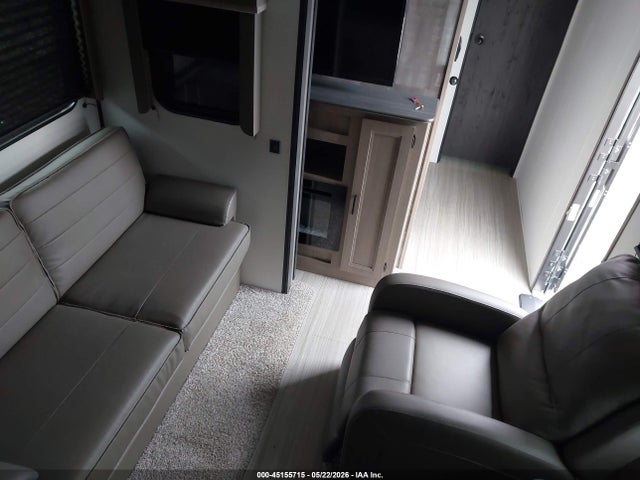 45155715 :رقم المزاد ، 4YDT28R29M7246288 vin ، 2021 Keystone Hideout مزاد بيع