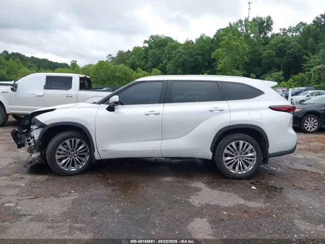 45155881 :رقم المزاد ، 5TDEBRCH3SS664122 vin ، 2025 Toyota Highlander Hybrid Platinum مزاد بيع