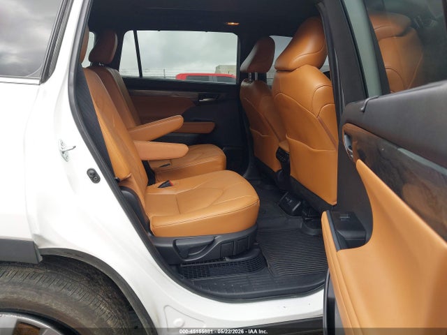 Продажа на аукционе авто 2025 Toyota Highlander Hybrid Platinum, vin: 5TDEBRCH3SS664122, номер лота: 45155881