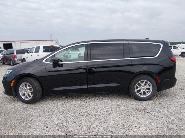 Chrysler Pacifica Touring L 2024 2C4RC1BG2RR128998 Image 14