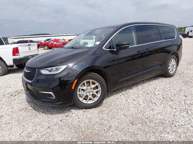 Chrysler Pacifica Touring L 2024 2C4RC1BG2RR128998 Image 2