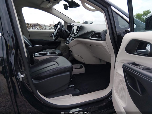 Chrysler Pacifica Touring L 2024 2C4RC1BG2RR128998 Image 5