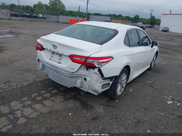 Продажа на аукционе авто 2018 Toyota Camry Le, vin: 4T1B11HK3JU503660, номер лота: 45155966