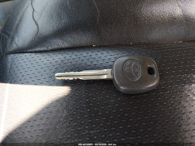 45155991 :رقم المزاد ، JTDBF32K020037995 vin ، 2002 Toyota Camry Se V6 مزاد بيع