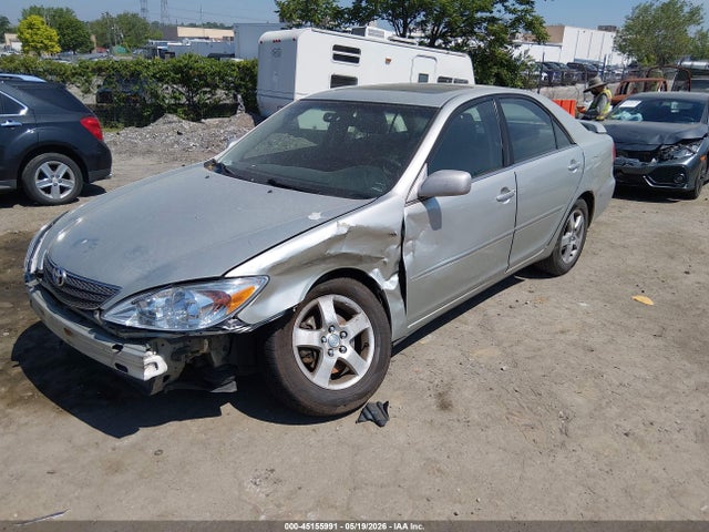 45155991 :رقم المزاد ، JTDBF32K020037995 vin ، 2002 Toyota Camry Se V6 مزاد بيع