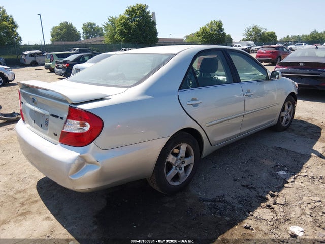 45155991 :رقم المزاد ، JTDBF32K020037995 vin ، 2002 Toyota Camry Se V6 مزاد بيع