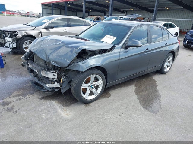 45156057 :رقم المزاد ، WBA3C3G55FNS73550 vin ، 2015 Bmw 320i Xdrive مزاد بيع