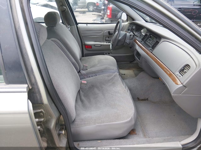 2001 Ford Crown Victoria Lx მანქანა იყიდება აუქციონზე, vin: 2FAFP74W41X132586, აუქციონის ნომერი: 45156080