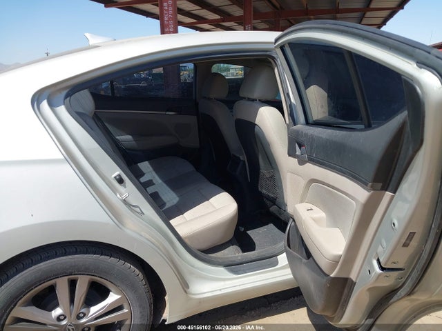 Продажа на аукционе авто 2017 Hyundai Elantra Se/value/limited, vin: 5NPD84LF8HH041332, номер лота: 45156102