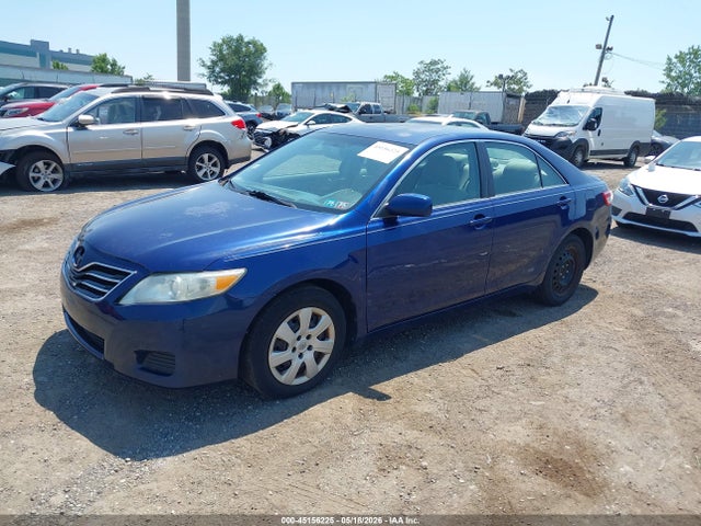45156225 :رقم المزاد ، 4T1BF3EK2AU516479 vin ، 2010 Toyota Camry Le مزاد بيع