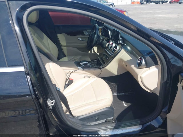 Aukcja sprzedaży 2015 Mercedes-benz C 300 4matic/luxury 4matic/sport 4matic, vin: 55SWF4KB4FU014880, numer aukcji: 45156271