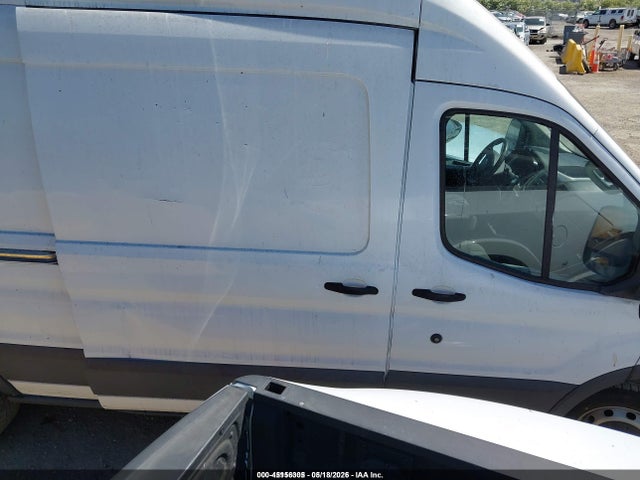 1FTNR2XG3FKA94124 Ford Transit-250