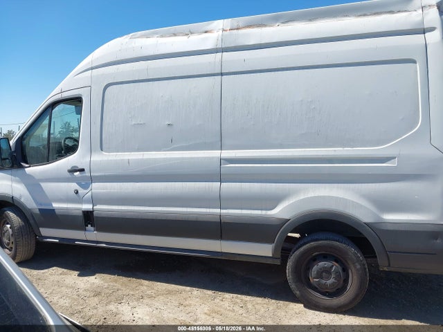 1FTNR2XG3FKA94124 Ford Transit-250