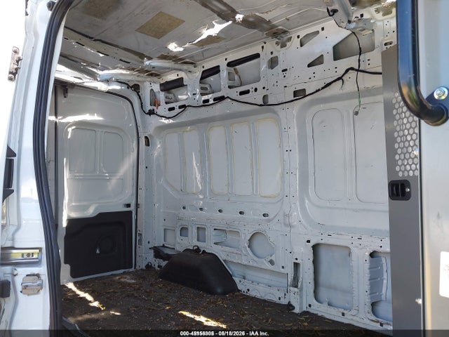1FTNR2XG3FKA94124 Ford Transit-250