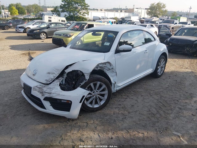 45156311 :رقم المزاد ، 3VWFD7AT1JM703117 vin ، 2018 Volkswagen Beetle 2.0t Coast/2.0t S مزاد بيع