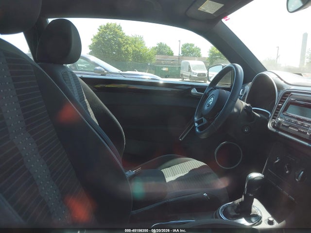 45156350 :رقم المزاد ، 3VWVA7AT0DM618424 vin ، 2013 Volkswagen Beetle 2.0t Turbo مزاد بيع
