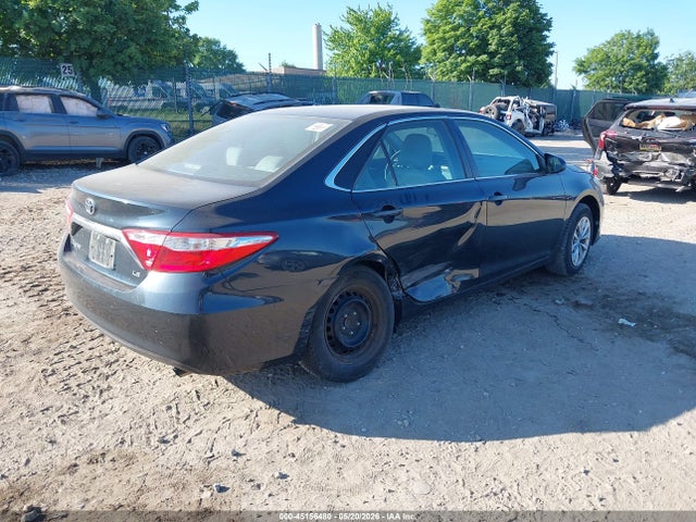 4T1BF1FK4HU318273 Toyota CAMRY LE