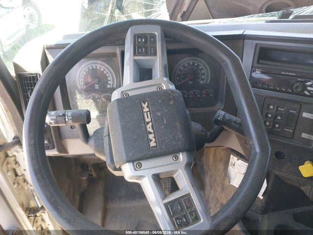 45156540 :رقم المزاد ، 1M2GR4GC7LM012974 vin ، 2020 Mack Granite مزاد بيع