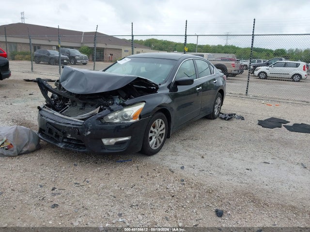 2014 Nissan Altima 2.5 S მანქანა იყიდება აუქციონზე, vin: 1N4AL3AP3EC262356, აუქციონის ნომერი: 45156612