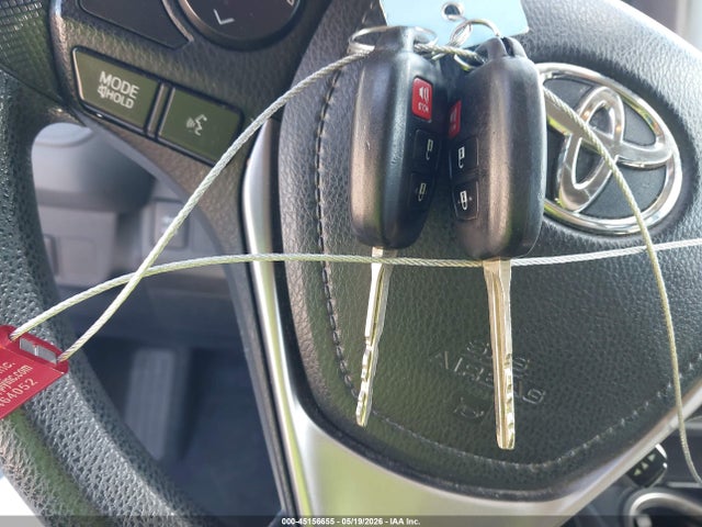 2017 Toyota Rav4 Le მანქანა იყიდება აუქციონზე, vin: JTMBFREV5HJ126313, აუქციონის ნომერი: 45156655