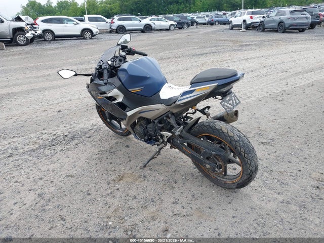 45156690 :رقم المزاد ، JKAEXKG14PDAK9125 vin ، 2023 Kawasaki Ex400 مزاد بيع