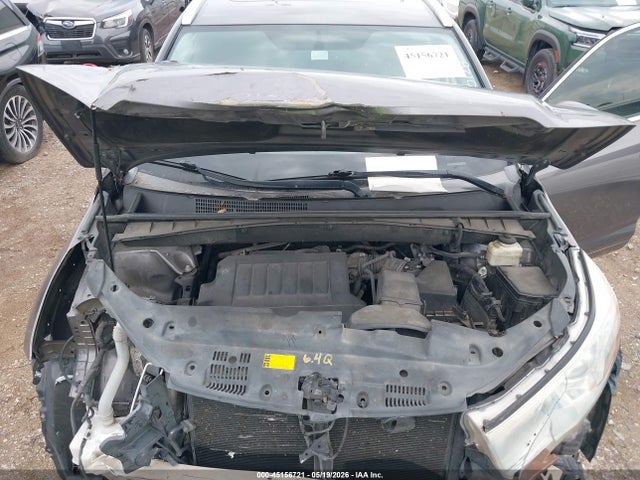 45156721 :رقم المزاد ، 5TDKKRFH4FS112584 vin ، 2015 Toyota Highlander Xle V6 مزاد بيع