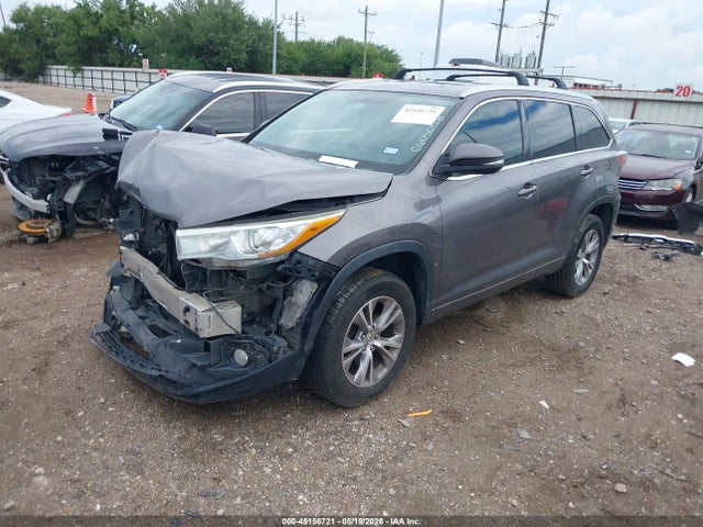 45156721 :رقم المزاد ، 5TDKKRFH4FS112584 vin ، 2015 Toyota Highlander Xle V6 مزاد بيع