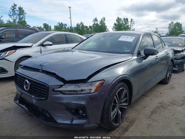 2021 Volvo S60 T5 R-design მანქანა იყიდება აუქციონზე, vin: 7JR102FM0MG092588, აუქციონის ნომერი: 45156770