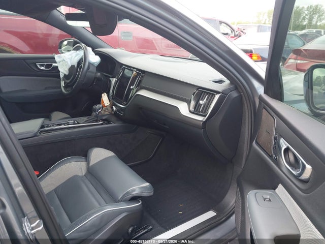 2021 Volvo S60 T5 R-design მანქანა იყიდება აუქციონზე, vin: 7JR102FM0MG092588, აუქციონის ნომერი: 45156770