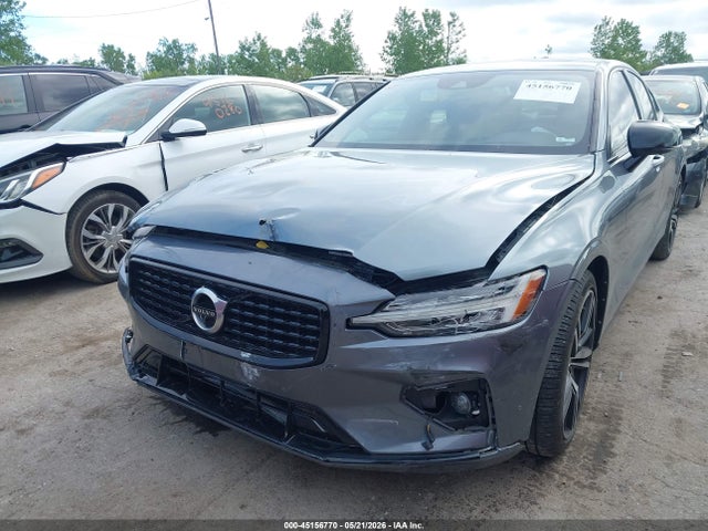 2021 Volvo S60 T5 R-design მანქანა იყიდება აუქციონზე, vin: 7JR102FM0MG092588, აუქციონის ნომერი: 45156770