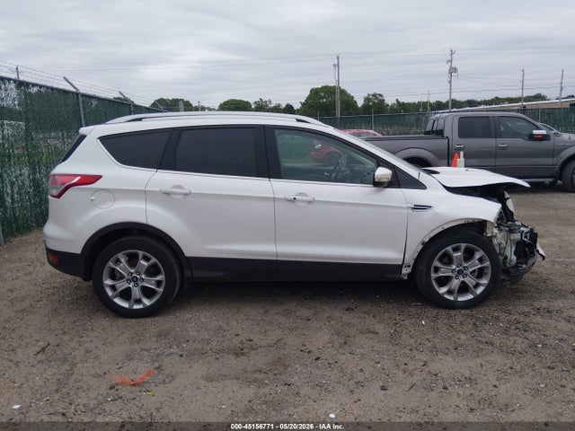1FMCU0JX7FUA67172 Ford Escape Titanium