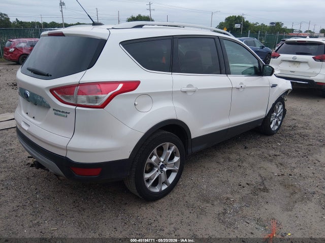1FMCU0JX7FUA67172 Ford Escape Titanium