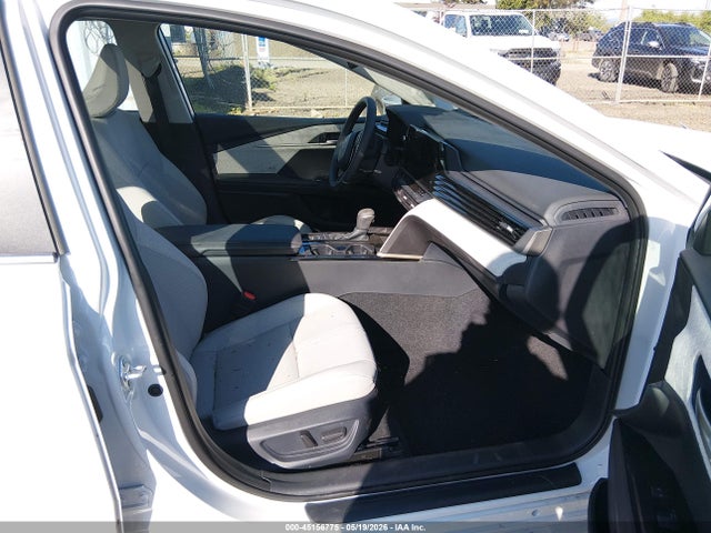 Toyota CAMRY XLE 2026 4T1DBADKXTU039992 Image 5