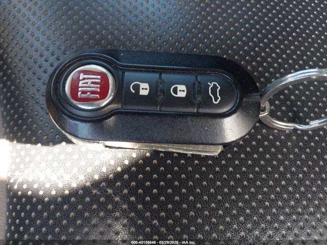 45156846 :رقم المزاد ، ZFBCFACH7EZ005348 vin ، 2014 Fiat 500l Lounge مزاد بيع