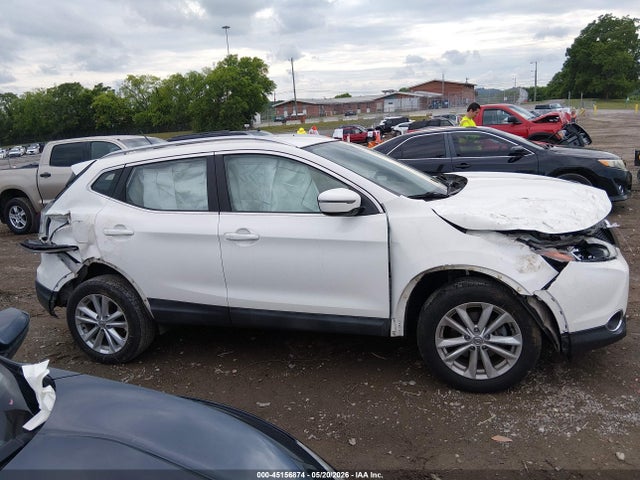 2017 Nissan Rogue Sport Sv მანქანა იყიდება აუქციონზე, vin: JN1BJ1CP0HW004792, აუქციონის ნომერი: 45156874