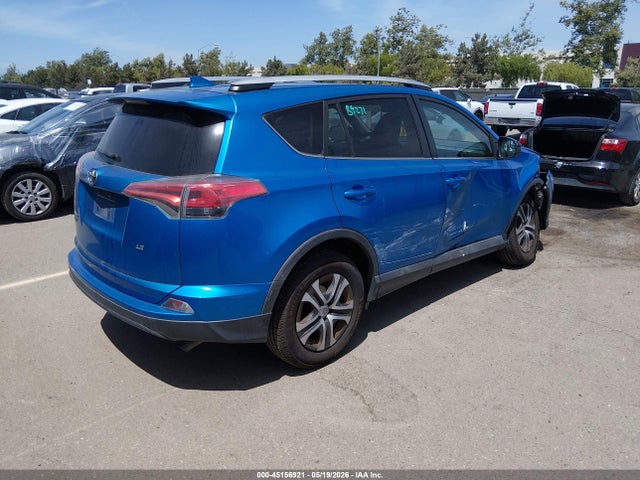2T3ZFREV5GW274279 Toyota RAV4 LE
