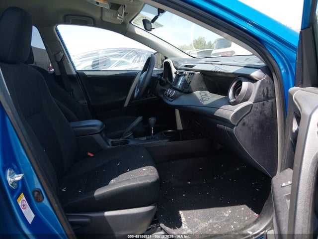 2T3ZFREV5GW274279 Toyota RAV4 LE