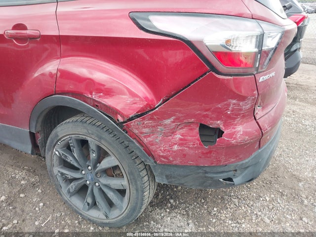Продажа на аукционе авто 2017 Ford Escape Se, vin: 1FMCU0GD2HUE43583, номер лота: 45156956